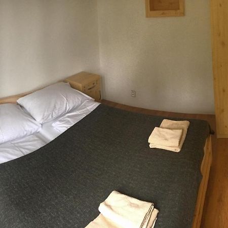 Apartman Zara Veľký Slavkov Exteriör bild
