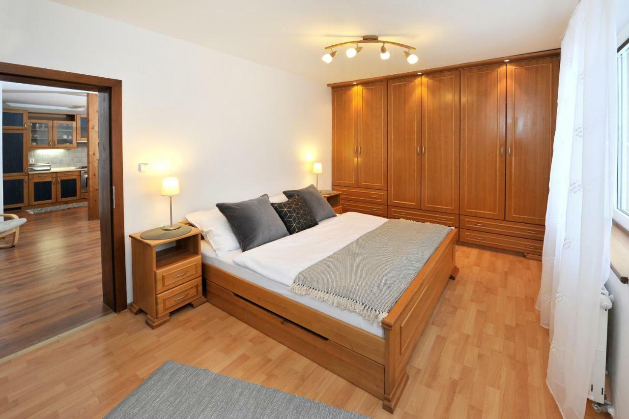 Apartman Zara Veľký Slavkov Exteriör bild