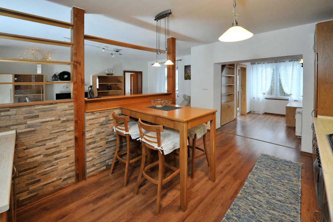 Apartman Zara Veľký Slavkov Exteriör bild
